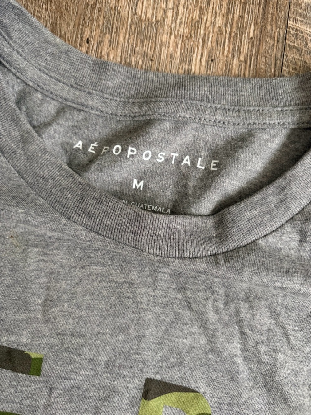Aeropostale Gray Tee with Green Camo Logo - Picture 3 of 4